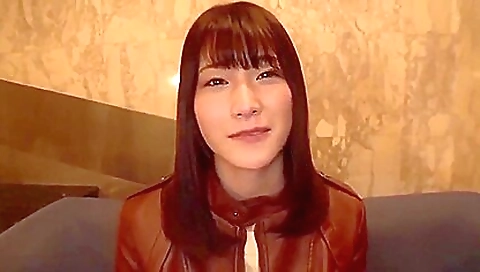 Mila asian model shows off her sexy siouxsieo