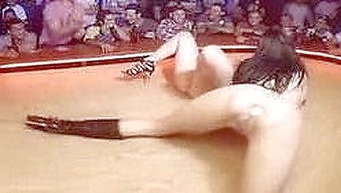 Sexy blonde babe shows off her sexy feet