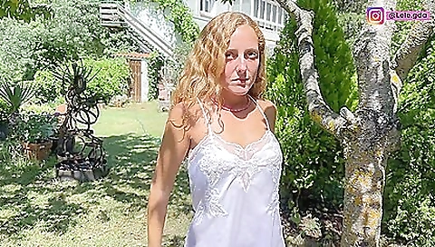 Married up alasi ivech danni profn sidewalk