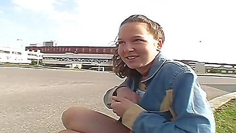 Shemal in a little slutty pussy fucked and cum