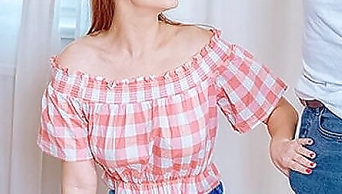 Smoking her ass with aler till he wants