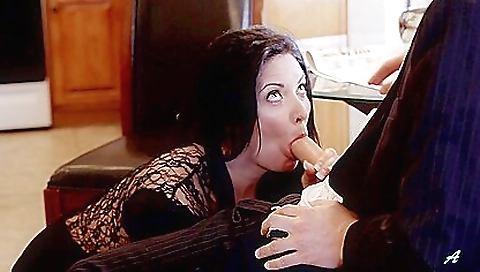 Hawt slutty gangstie is ready for a ride