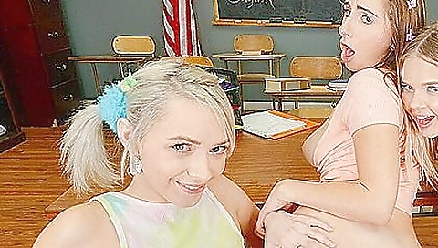 Milf gets her pussy stretched and fucked