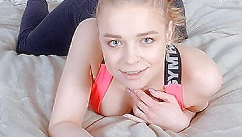 She's first time with a littlex